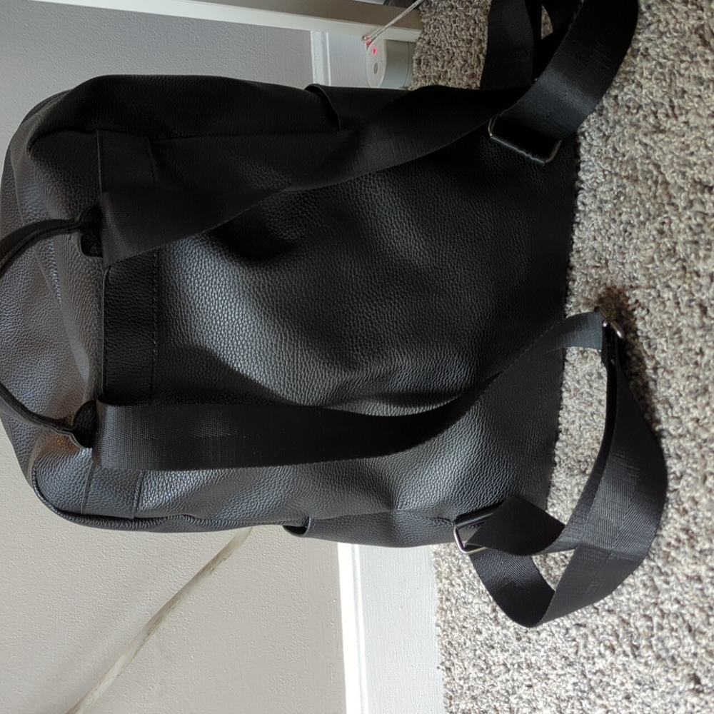 Small Black Backpack - Picture 3 of 4